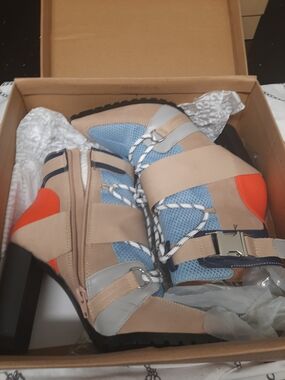 Steve Madden